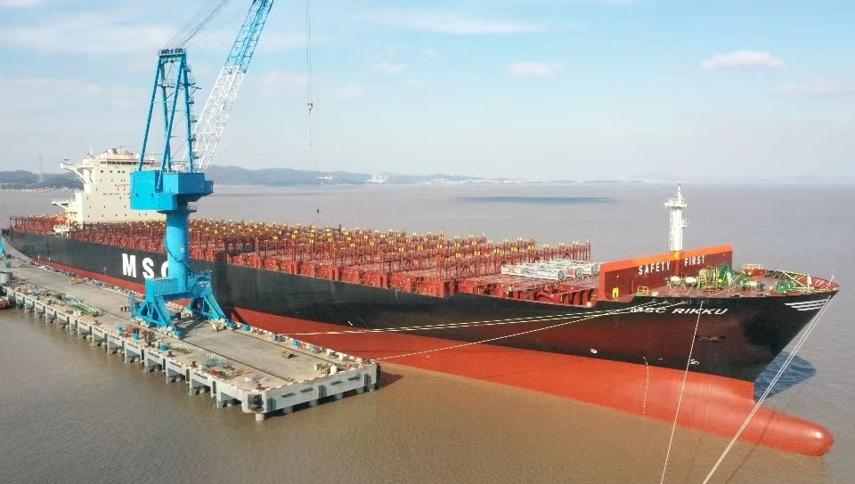 Zhoushan Huafeng completed the methanol dual fuel main engine conversion project of the first container ship